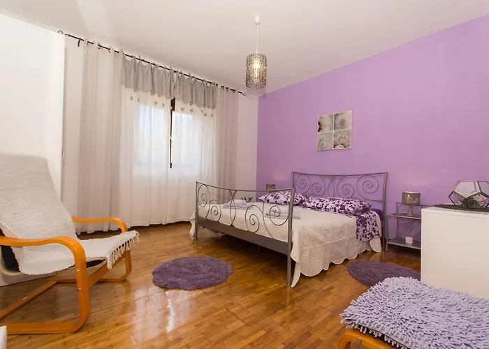 Lorenzo تروغير